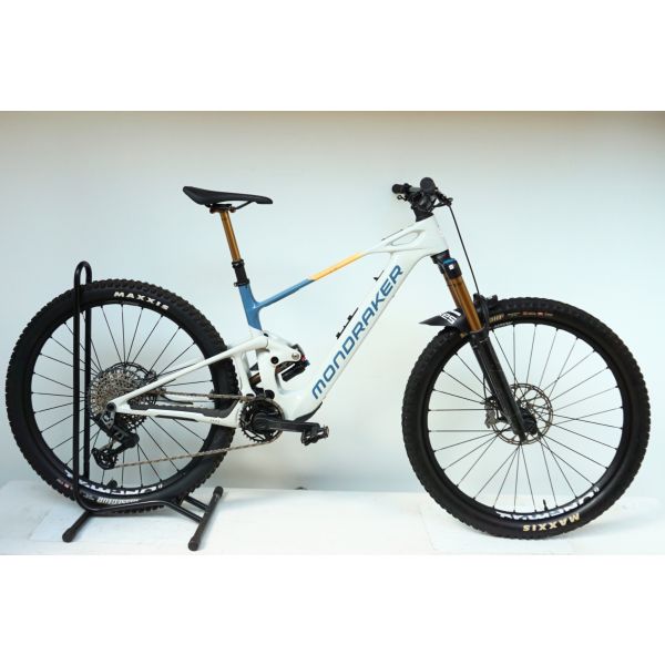 Neat RR / Größe M / grau / Testbike