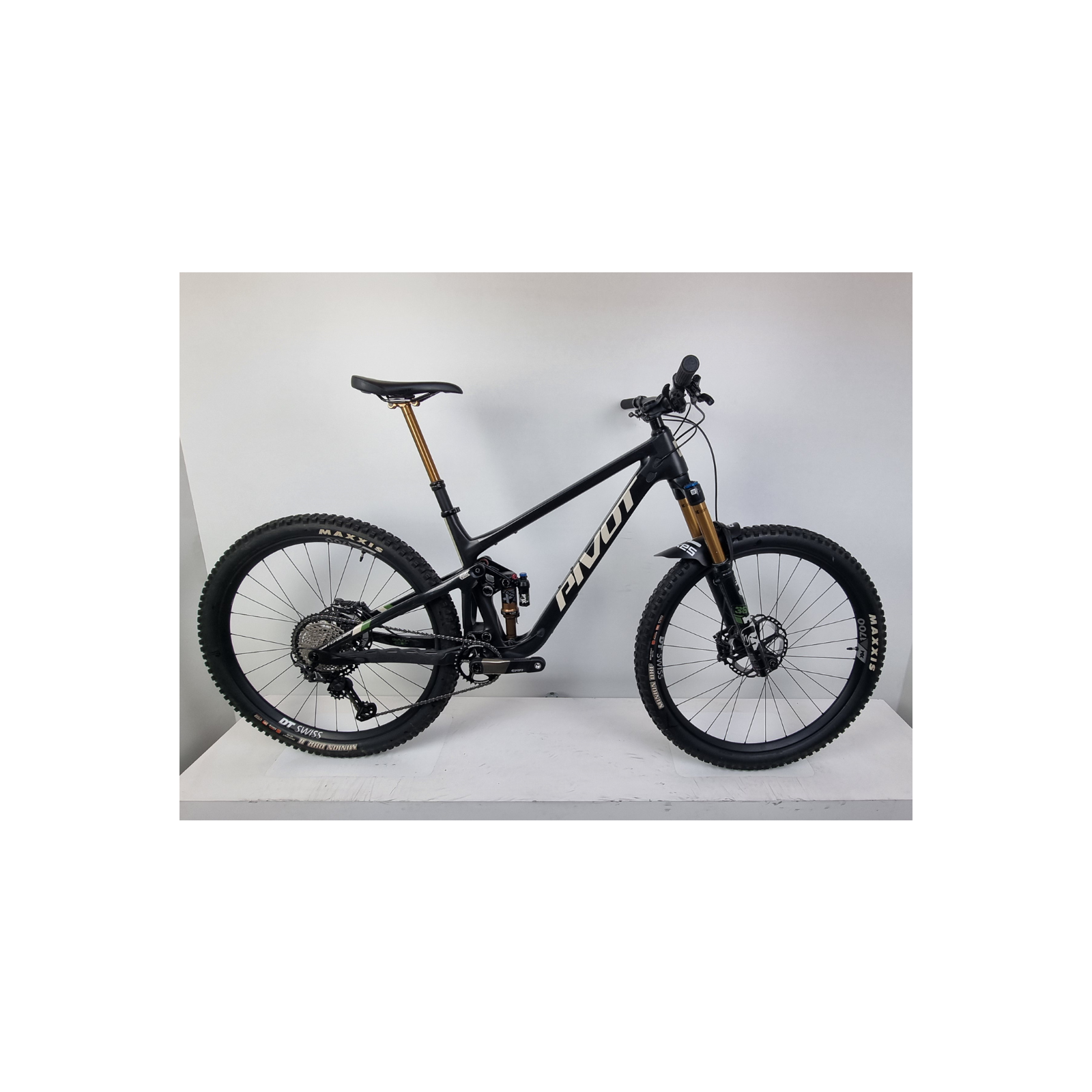 Switchblade Pro XT/XTR Größe L stealth mojave Testbike #310